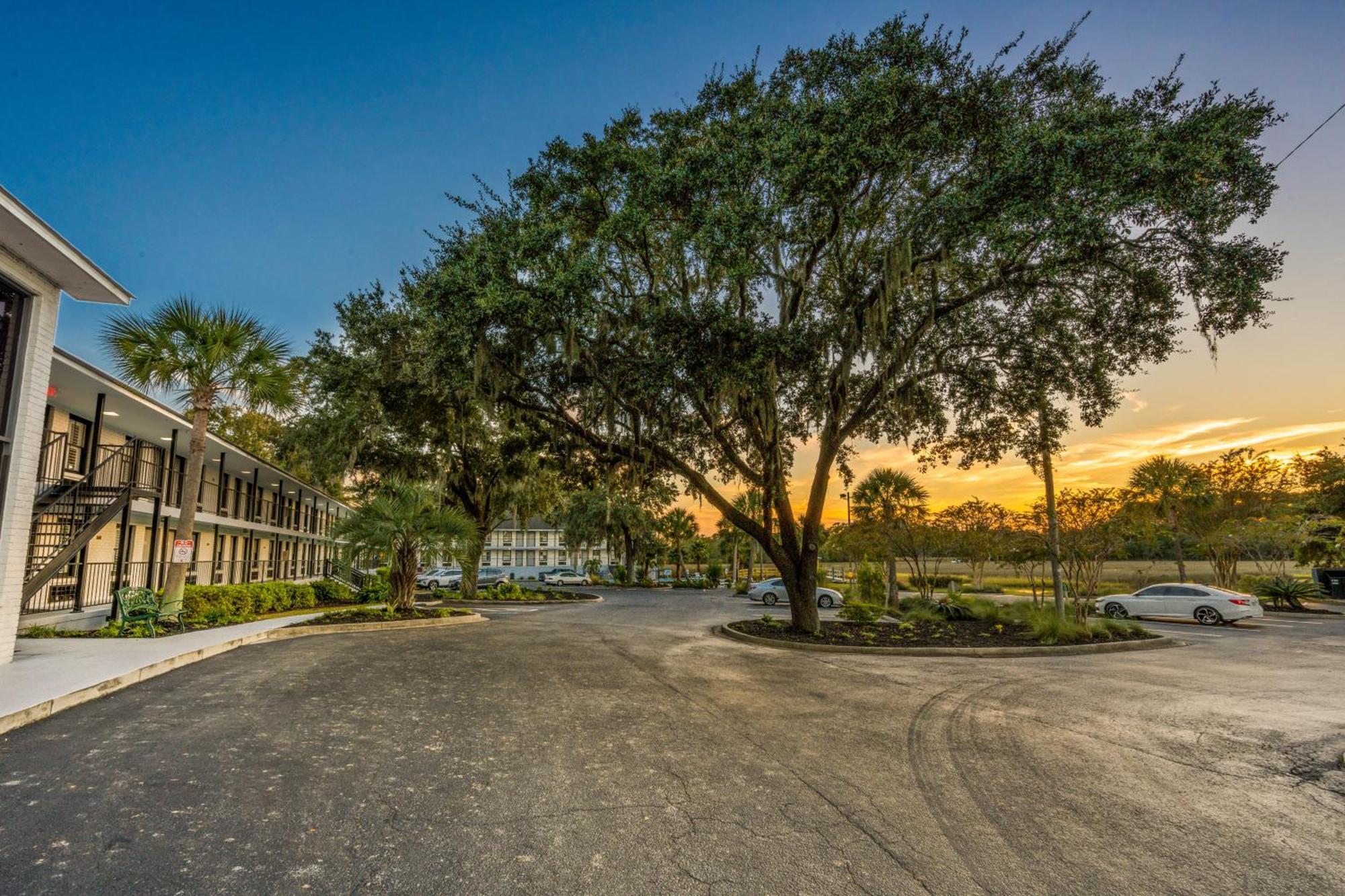 Creekside Lands Inn Charleston Buitenkant foto